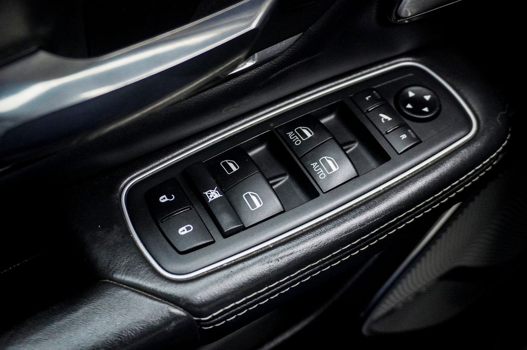 2021 RAM 1500 - Image 26