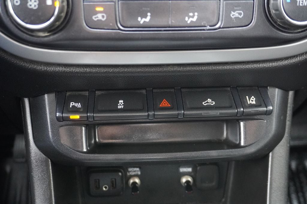 2022 CHEVROLET COLORADO - Image 18