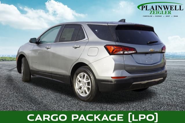 2024 Chevrolet Equinox LT photo 2