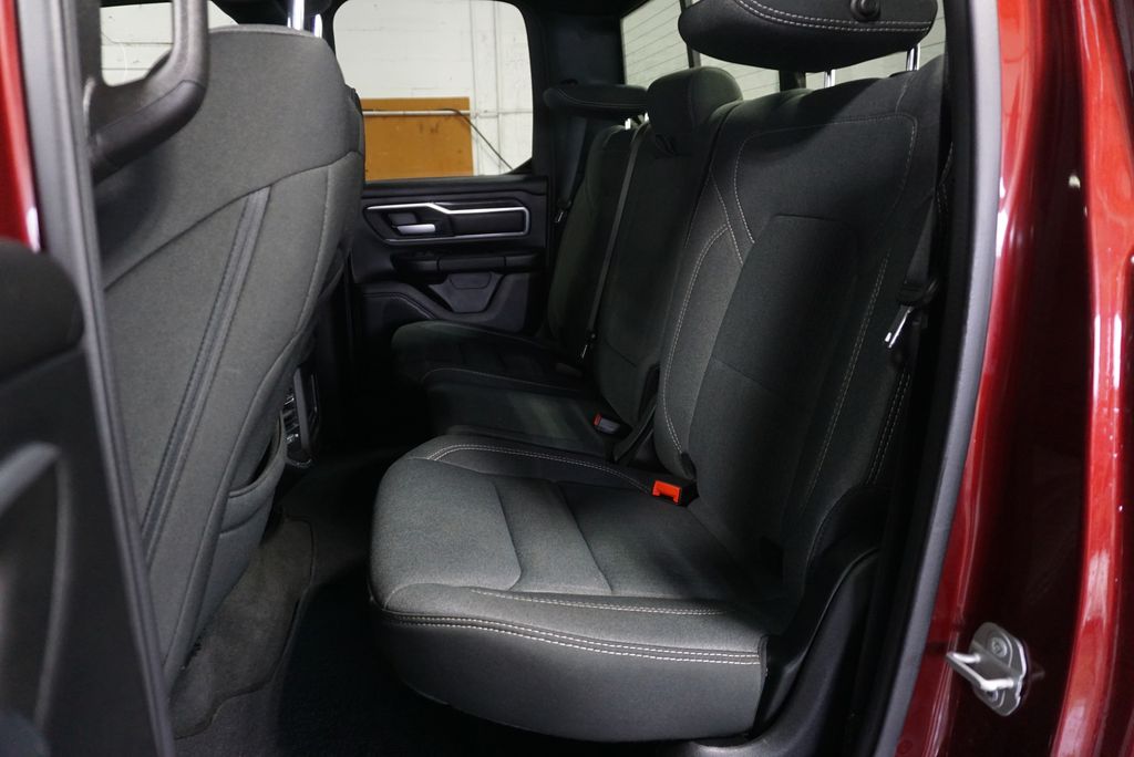 2021 RAM 1500 - Image 7