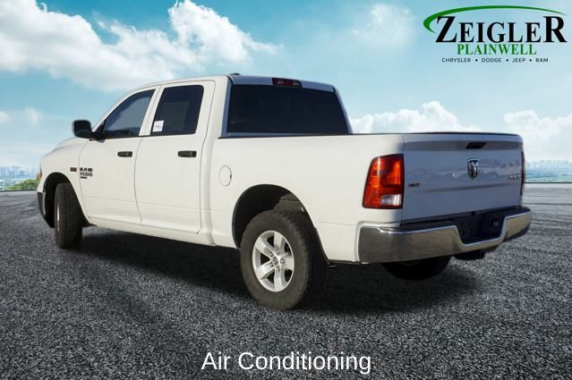 2022 RAM 1500 - Image 2