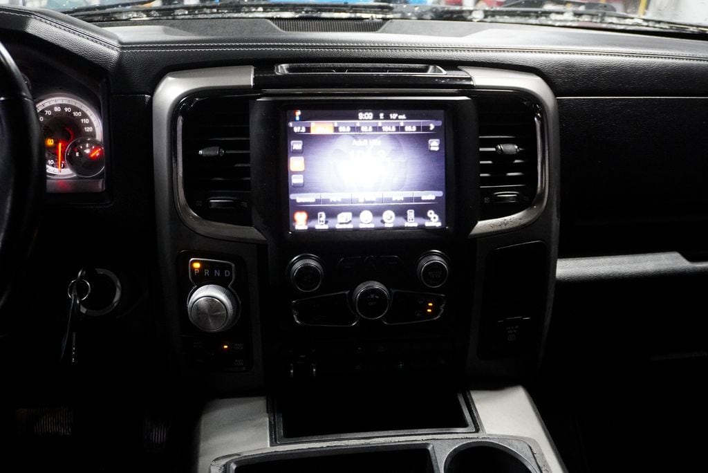 2014 RAM 1500 - Image 10