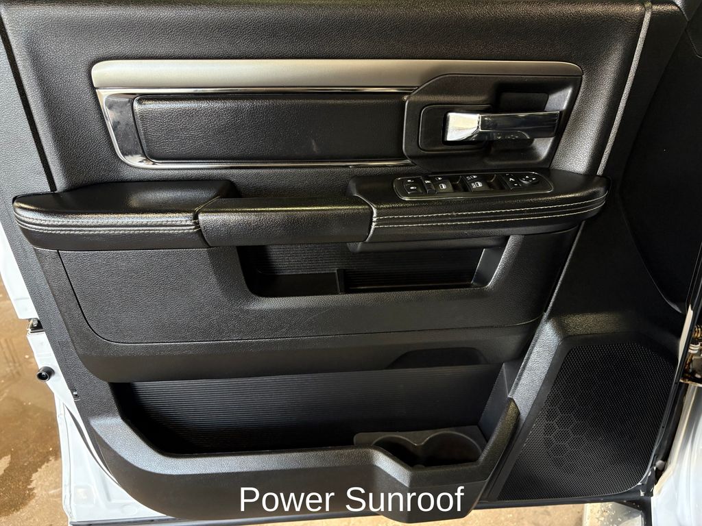 2013 RAM 1500 - Image 13