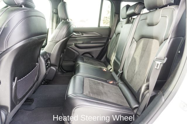 2023 JEEP GRAND CHEROKEE - Image 8