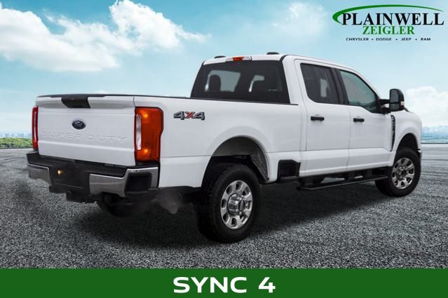 2023 FORD F-250 - Image 3