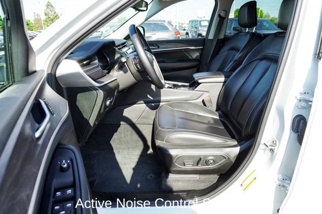 2022 JEEP GRAND CHEROKEE L - Image 2