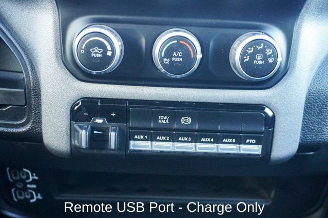 2024 RAM 3500 - Image 13