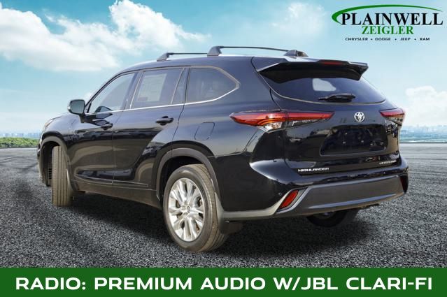 2020 Toyota Highlander Limited photo 2