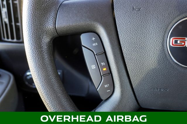 2024 GMC SAVANA - Image 16