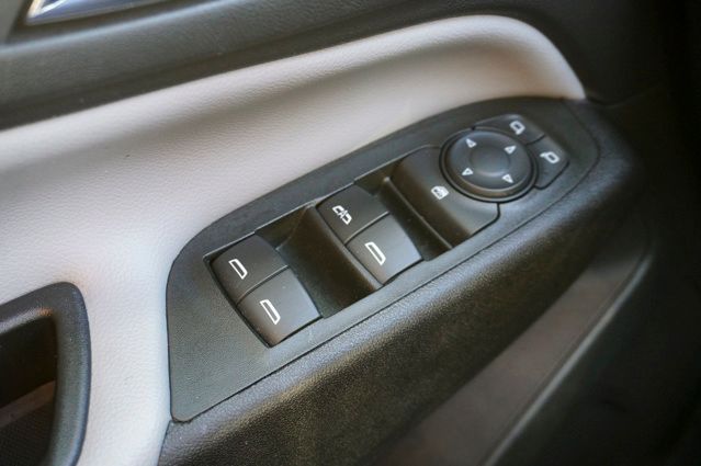 2023 CHEVROLET EQUINOX - Image 26