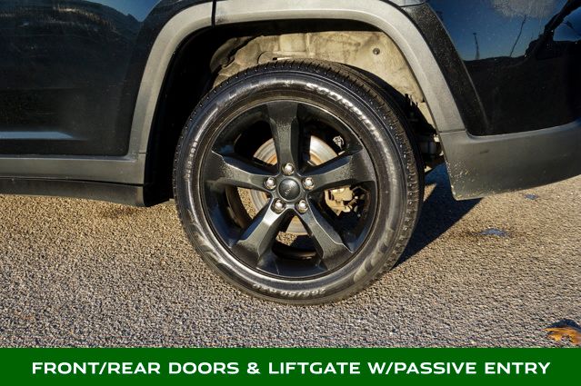 2023 JEEP GRAND CHEROKEE - Image 8