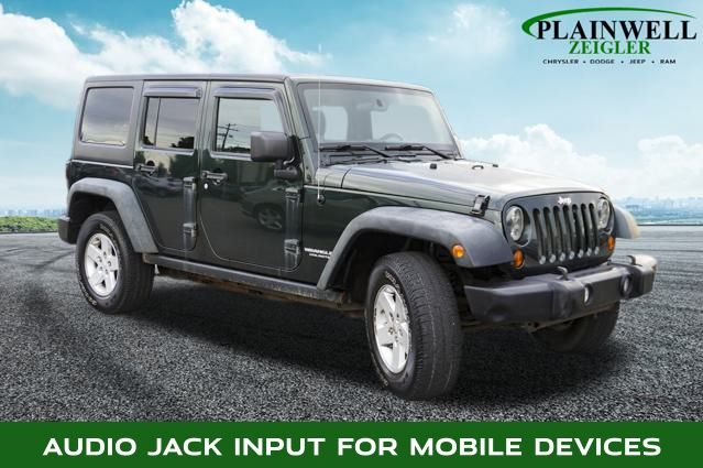 2011 Jeep Wrangler Unlimited Rubicon photo 4