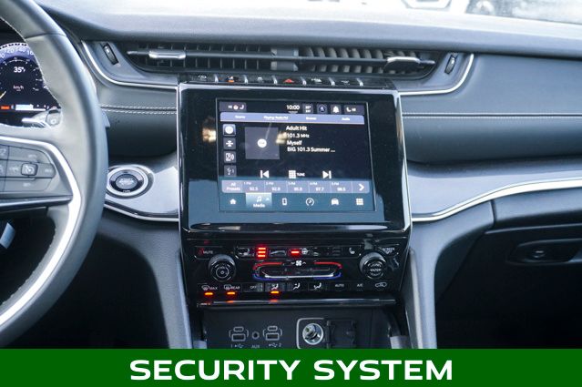 2023 JEEP GRAND CHEROKEE - Image 12