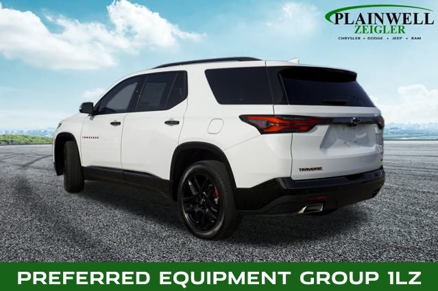 2023 Chevrolet Traverse Premier photo 2