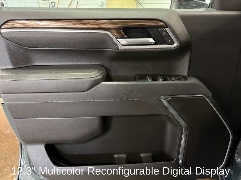 2025 CHEVROLET SILVERADO - Image 16