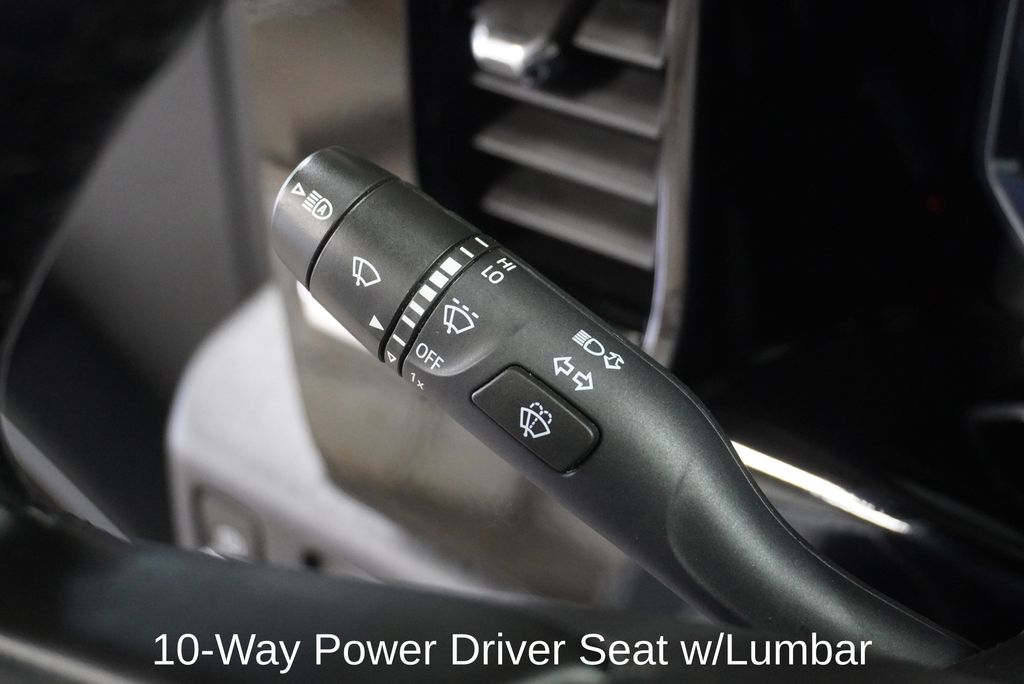 2025 CHEVROLET SILVERADO - Image 22