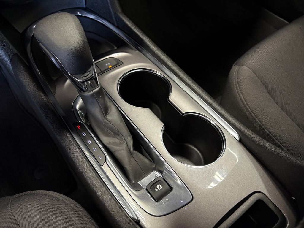 2023 CHEVROLET MALIBU - Image 24