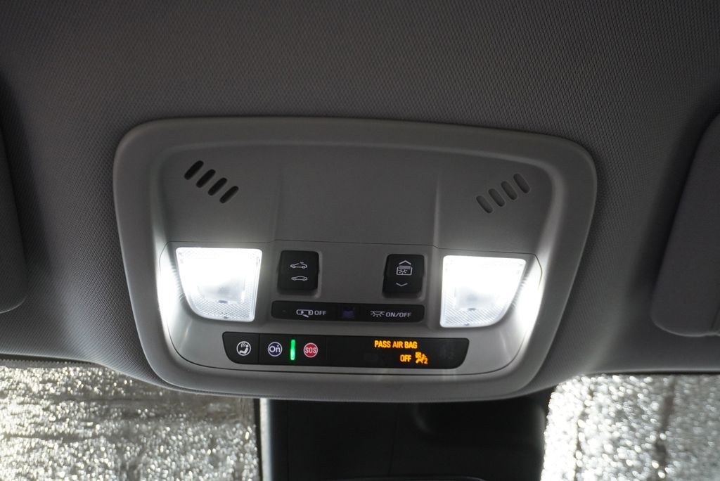 2023 CHEVROLET MALIBU - Image 28