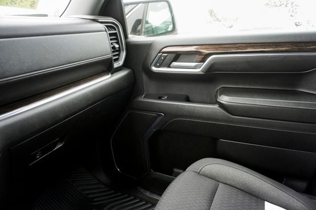 2023 GMC SIERRA - Image 25