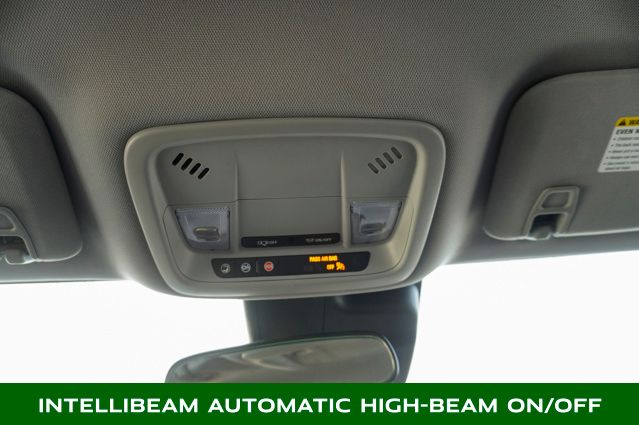 2022 CHEVROLET MALIBU - Image 27