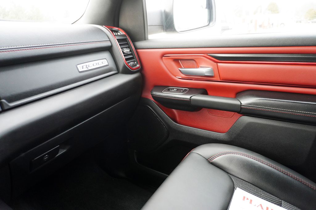 2023 RAM 1500 - Image 25