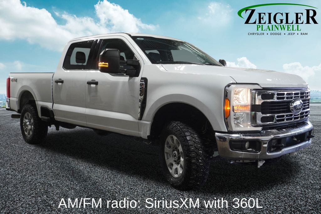 2023 FORD F-250 - Image 4