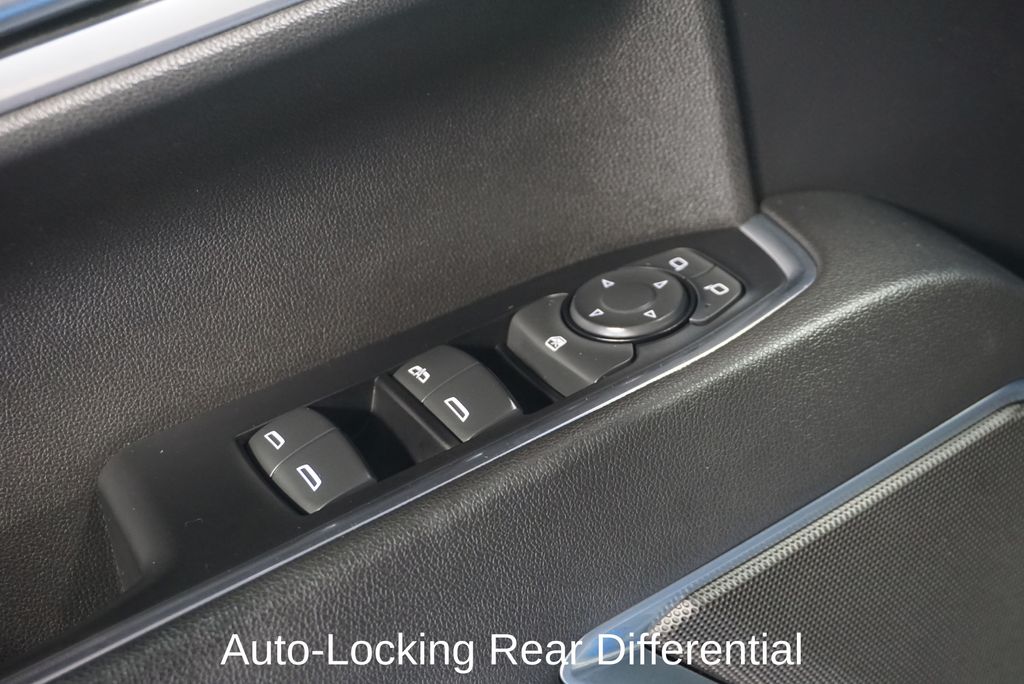 2022 CHEVROLET SILVERADO - Image 25