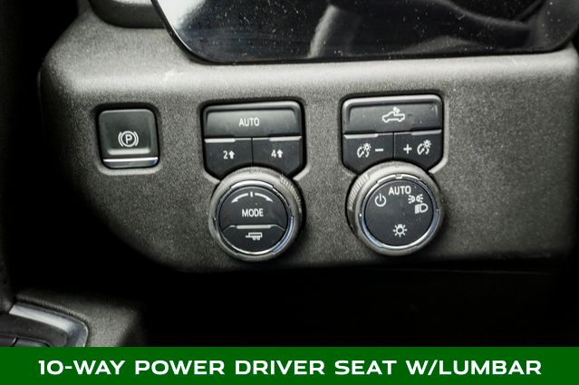 2025 CHEVROLET SILVERADO - Image 24