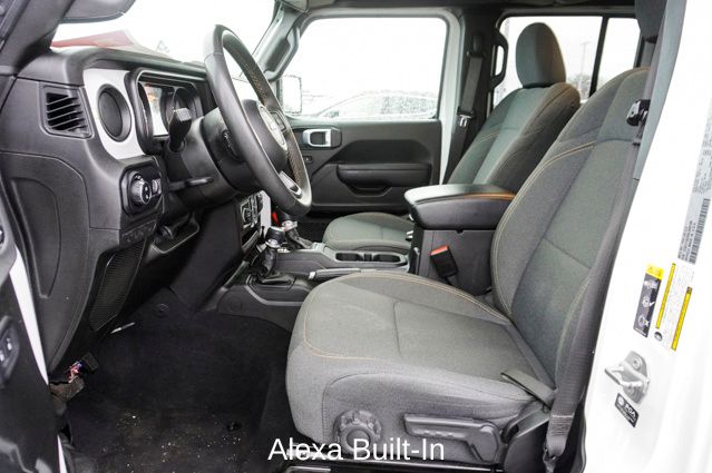 2025 JEEP GLADIATOR - Image 11