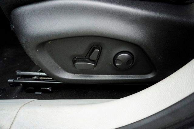 2023 JEEP COMPASS - Image 13