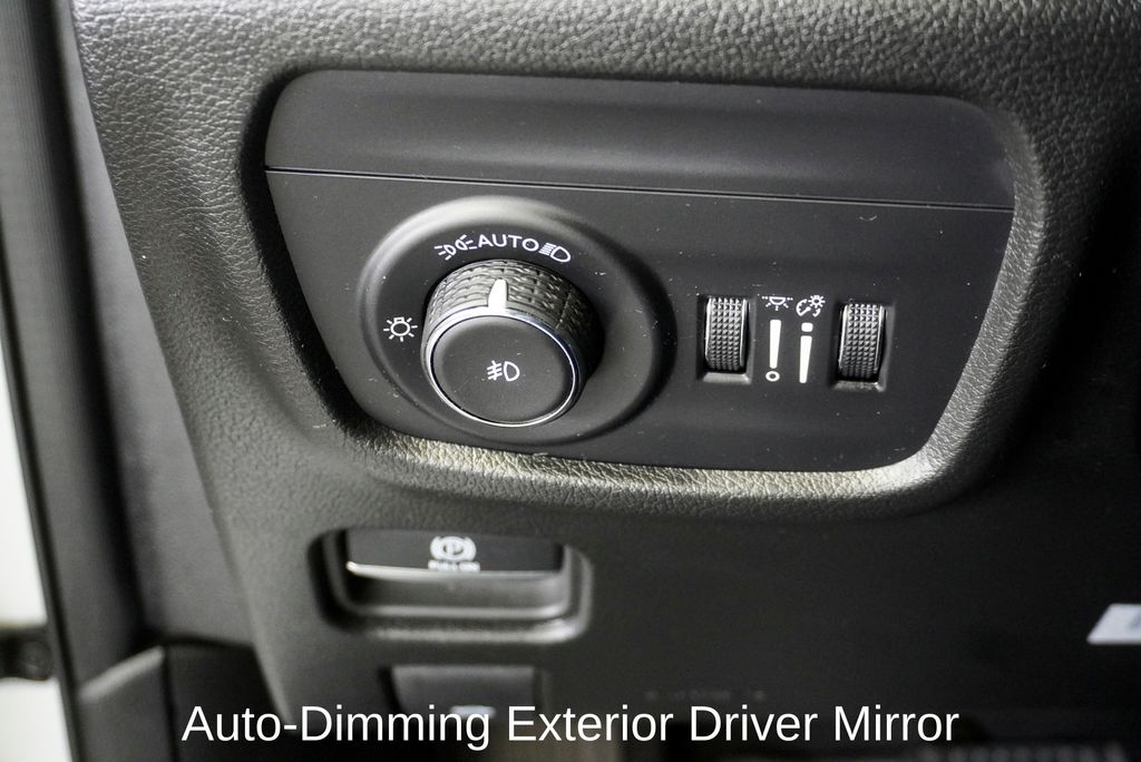 2024 JEEP GRAND CHEROKEE L - Image 30