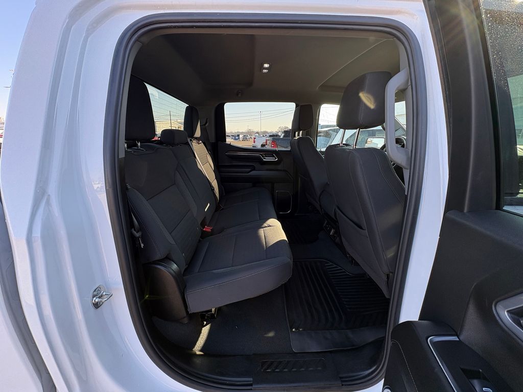 2025 CHEVROLET SILVERADO - Image 46