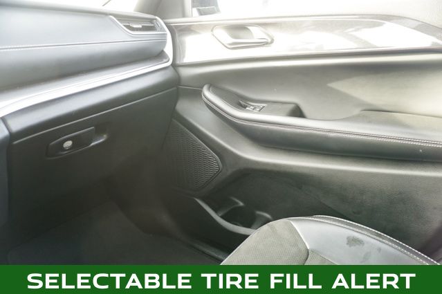 2023 JEEP GRAND CHEROKEE - Image 29