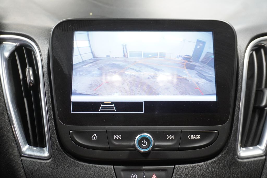 2021 CHEVROLET MALIBU - Image 14