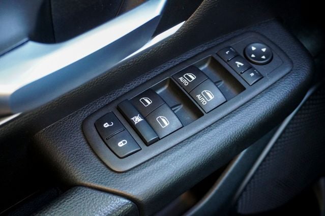 2022 RAM 1500 - Image 25