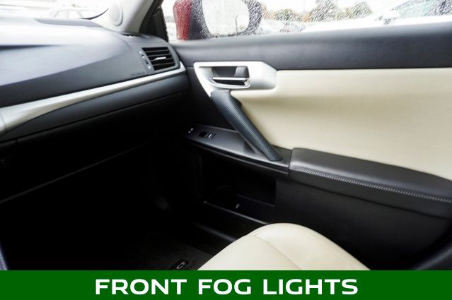 2013 LEXUS CT - Image 30