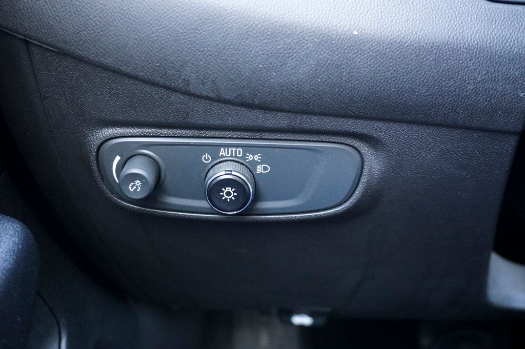 2023 CHEVROLET EQUINOX - Image 24