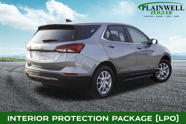 2024 Chevrolet Equinox LT photo 3