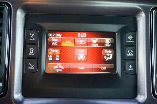 2016 DODGE CHALLENGER - Image 14