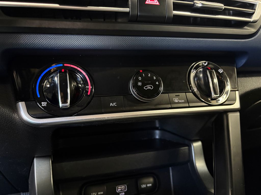 2021 KIA SELTOS - Image 27