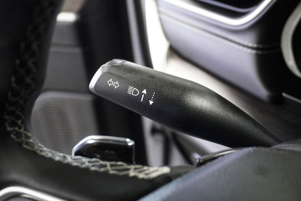 2023 JEEP GRAND CHEROKEE - Image 26