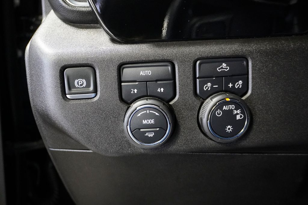 2025 CHEVROLET SILVERADO - Image 26