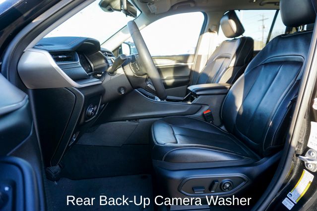 2023 JEEP GRAND CHEROKEE - Image 15