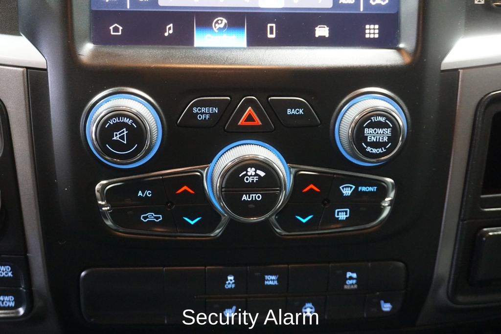 2022 RAM 1500 - Image 15