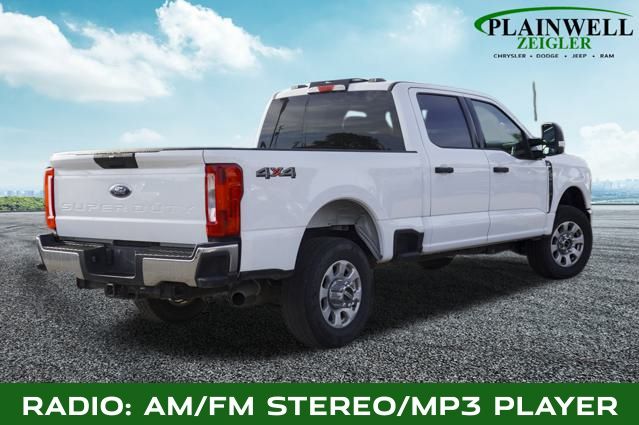 2023 Ford F-250 XLT photo 3
