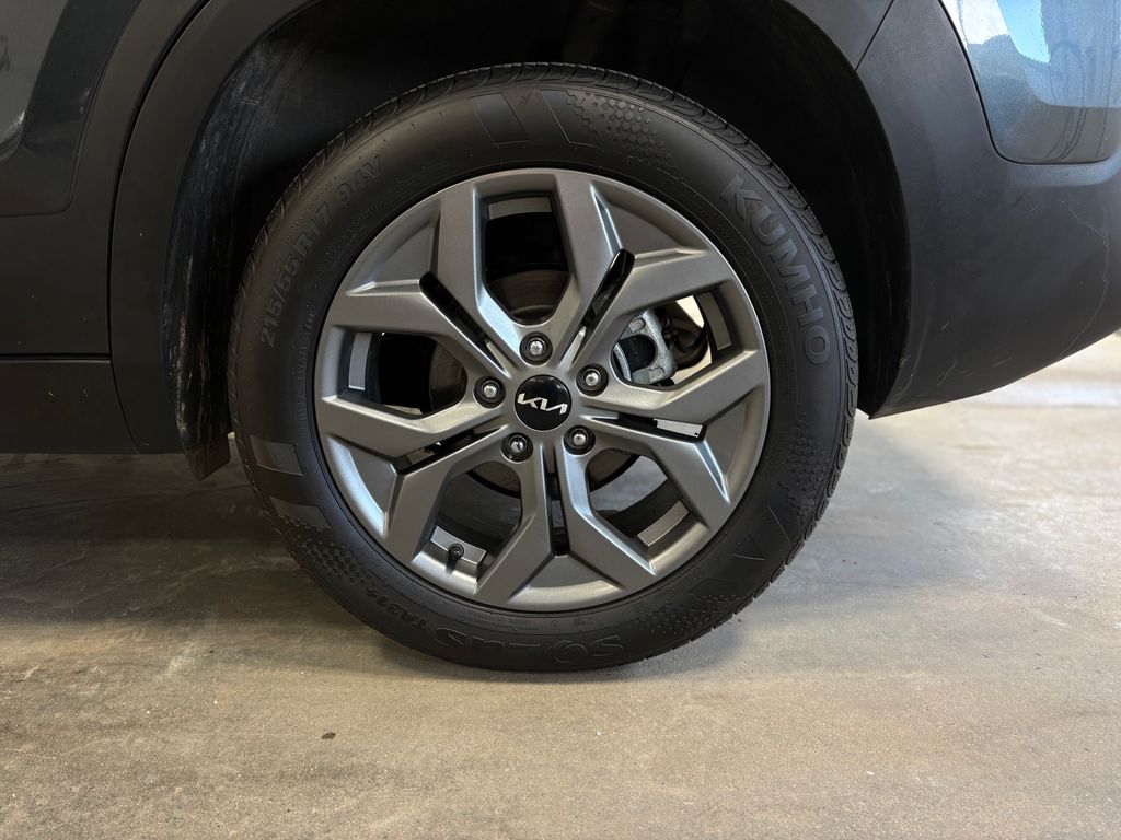 2024 KIA SELTOS - Image 32