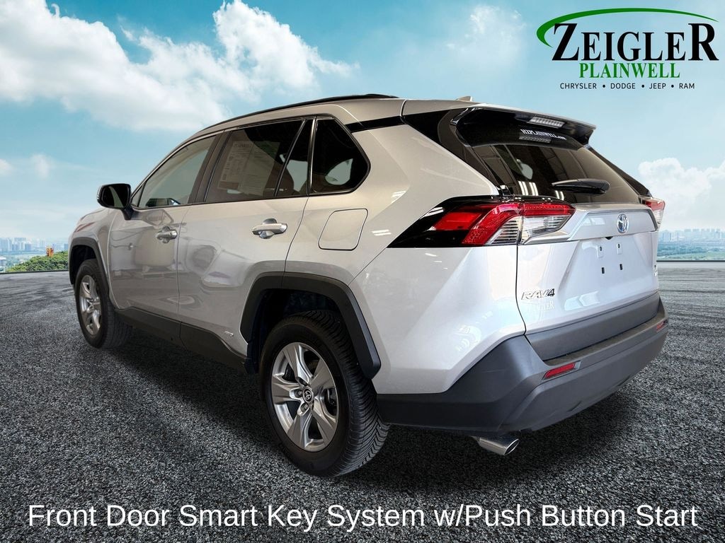 Used 2022 Toyota RAV4 Hybrid XLE SUV