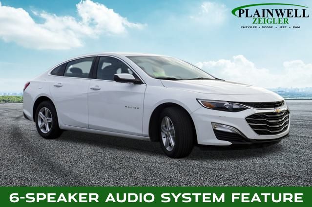 2024 Chevrolet Malibu LS photo 2