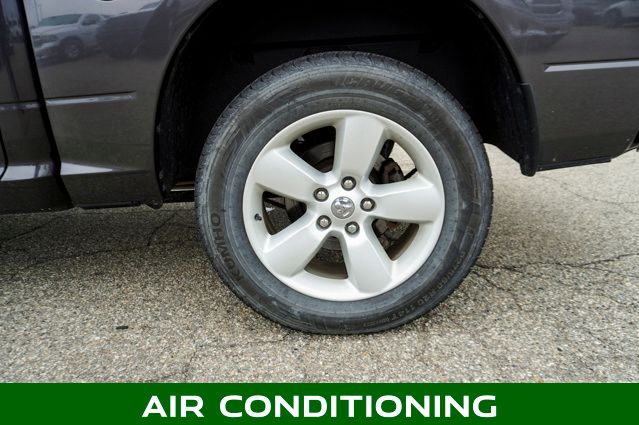 2023 RAM 1500 - Image 6