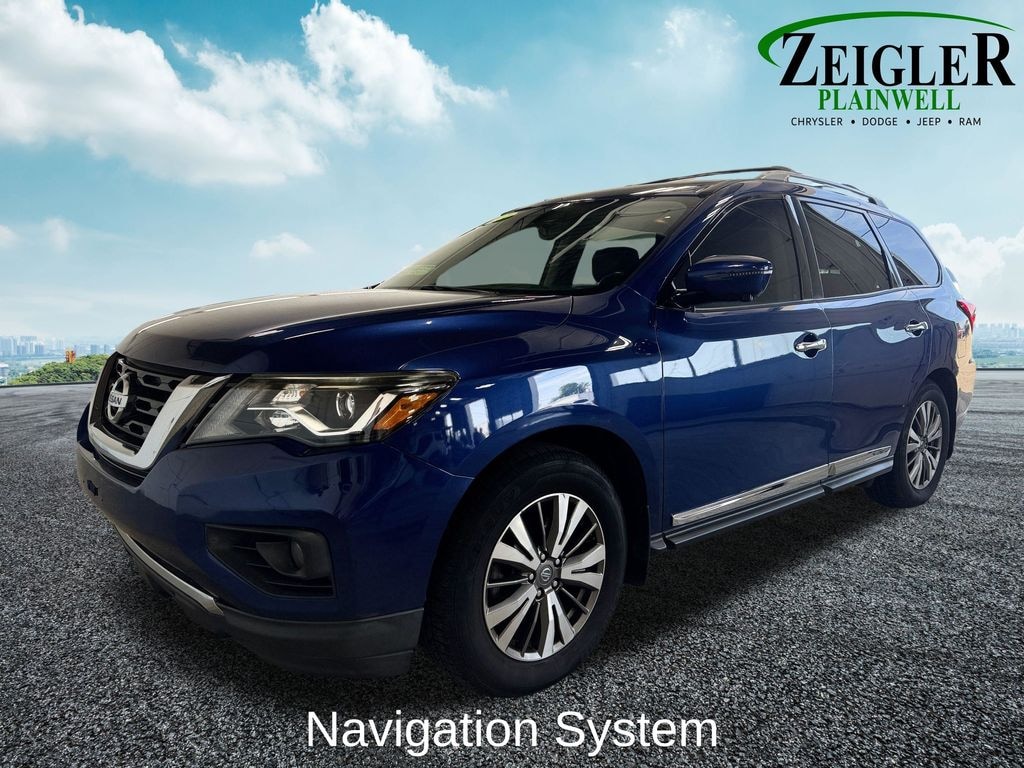 Used 2017 Nissan Pathfinder Platinum SUV